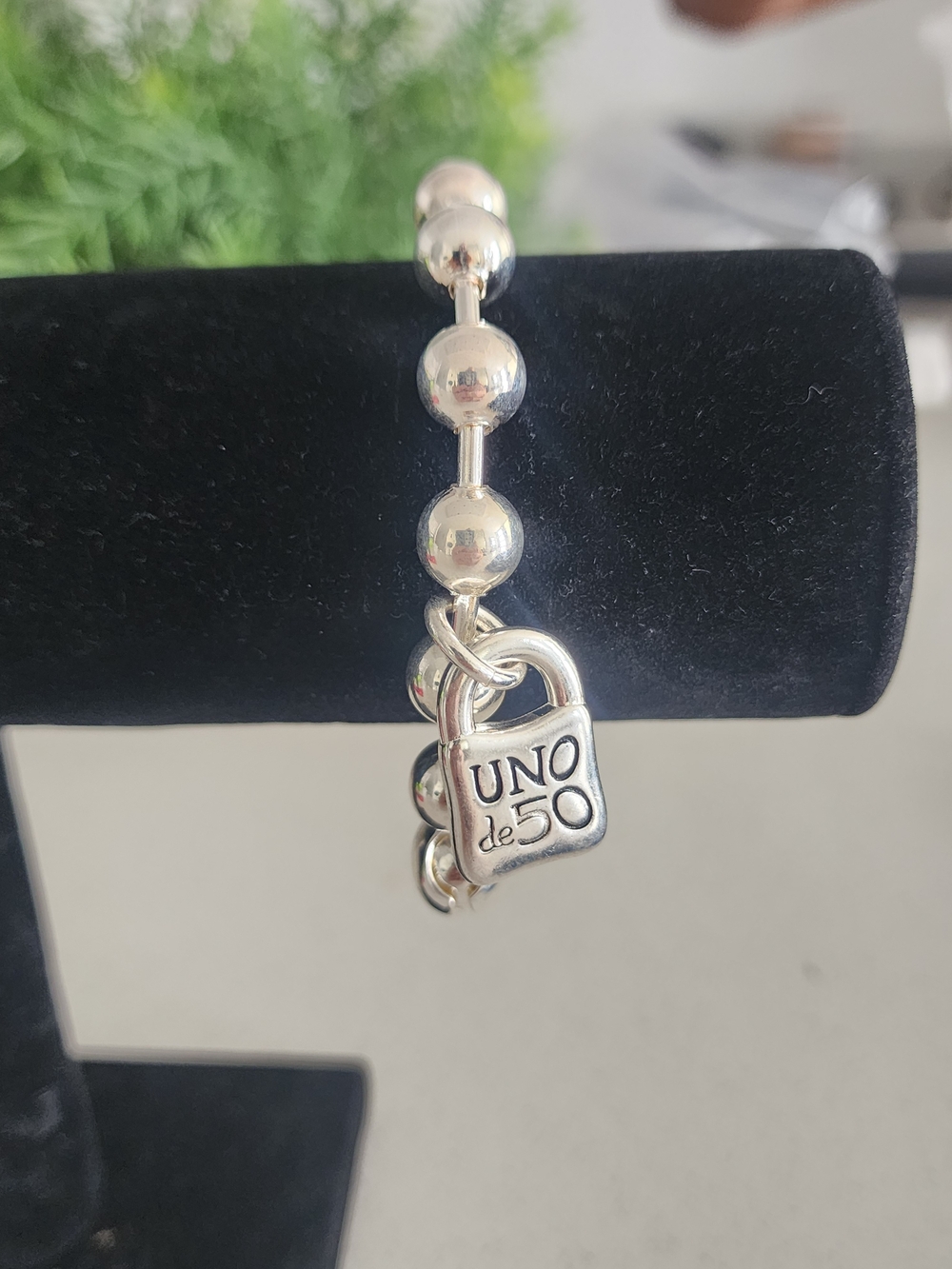 UNO de 50 Silver Bead Bracelet with UNO de 50 Padlock Charm